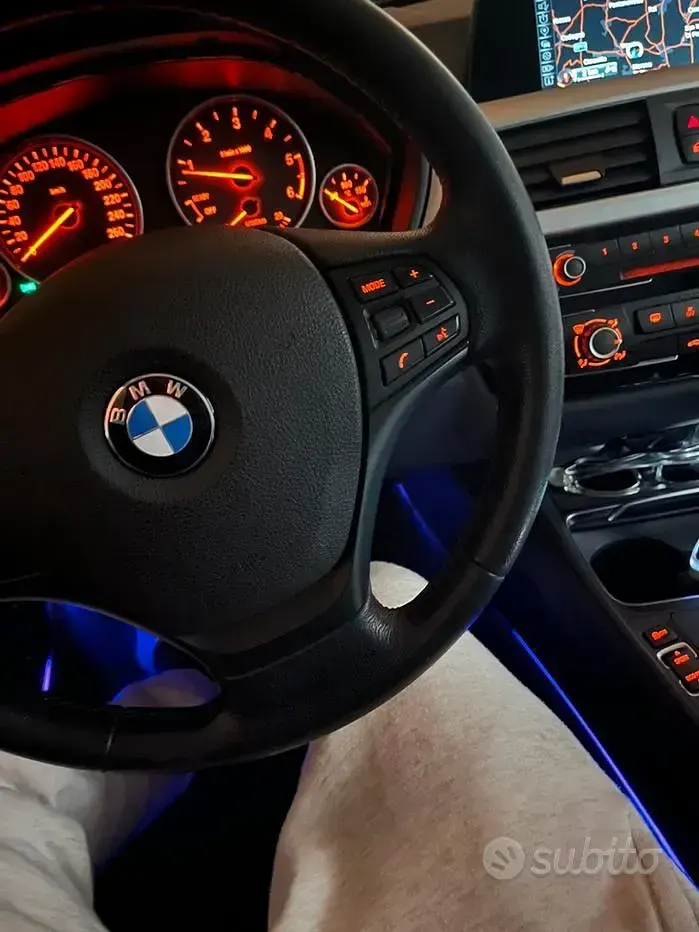 Usata BMW 318 150 CV (110 kW) 2016 Grigio Berlina