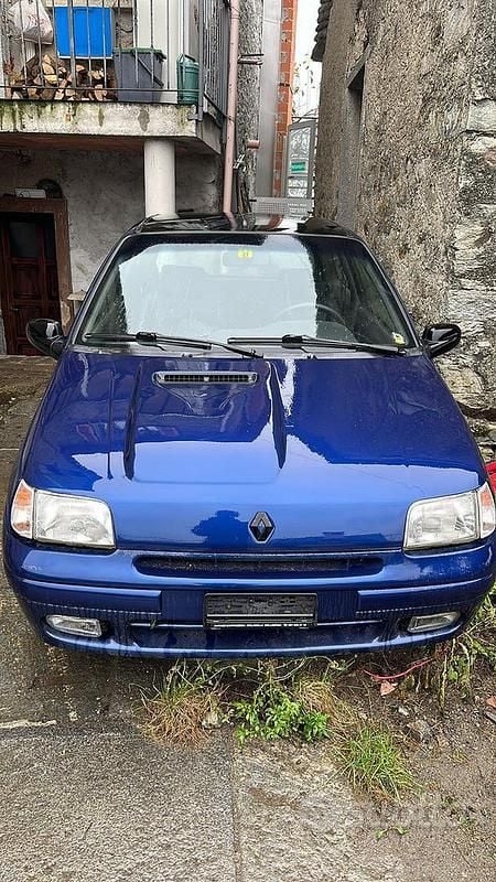 Usata Renault Clio 108 CV (79 kW) 1997 Berlina