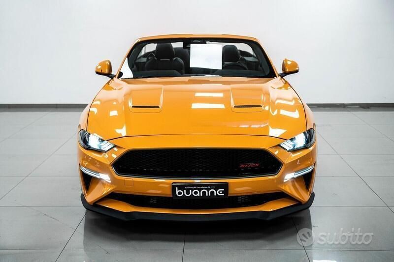 Usata Ford Mustang GT Convertible 450 CV (330 kW) 2023 Dallas orange perlato metall Cabrio
