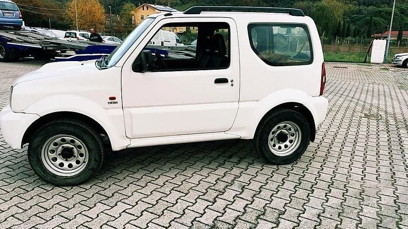 Usata Suzuki Jimny 82 CV (60 kW) 2005 Bianco SUV