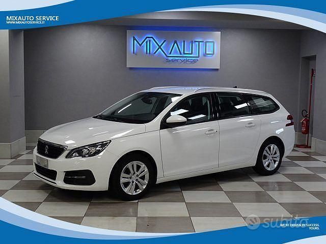 Bianco Usata 2018 Peugeot 308 SW Active Station wagon | 13.900 € (Buon prezzo) - Immagine 1/4