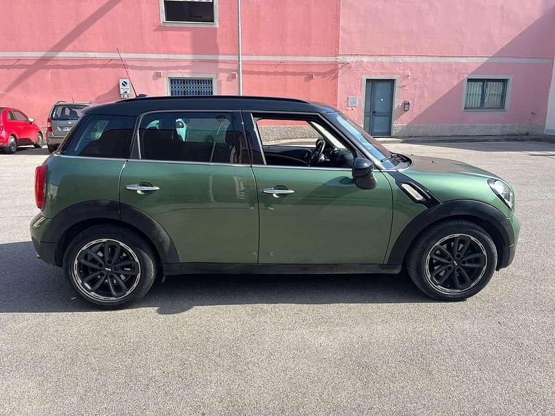 Usata Mini Cooper D Countryman Business 111 CV (81 kW) 2015 Verde SUV