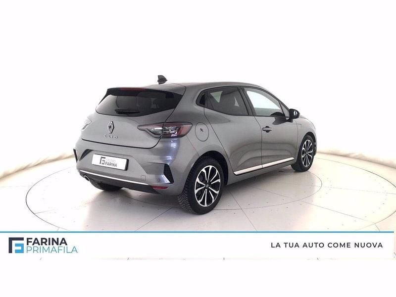 Usado Renault Clio V Techno 91 HP (66 kW) 2025 Cinzento Citadino