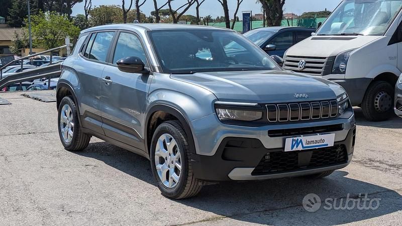 Usata Jeep Avenger Longitude 101 CV (74 kW) 2025 Grigio SUV