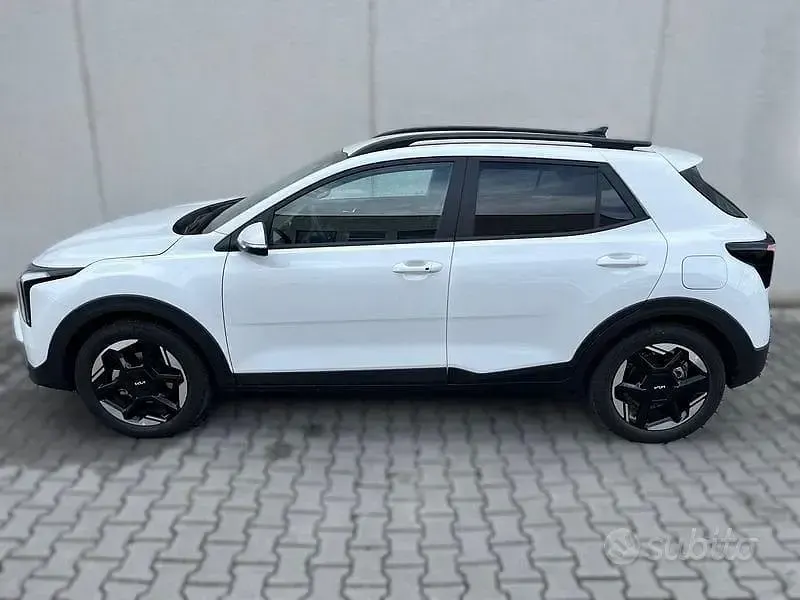 Nuova Kia Stonic Style 116 CV (85 kW) 2025 Bianco SUV