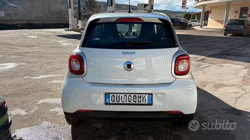 Usata Smart ForFour 2015 Bianco Utilitaria