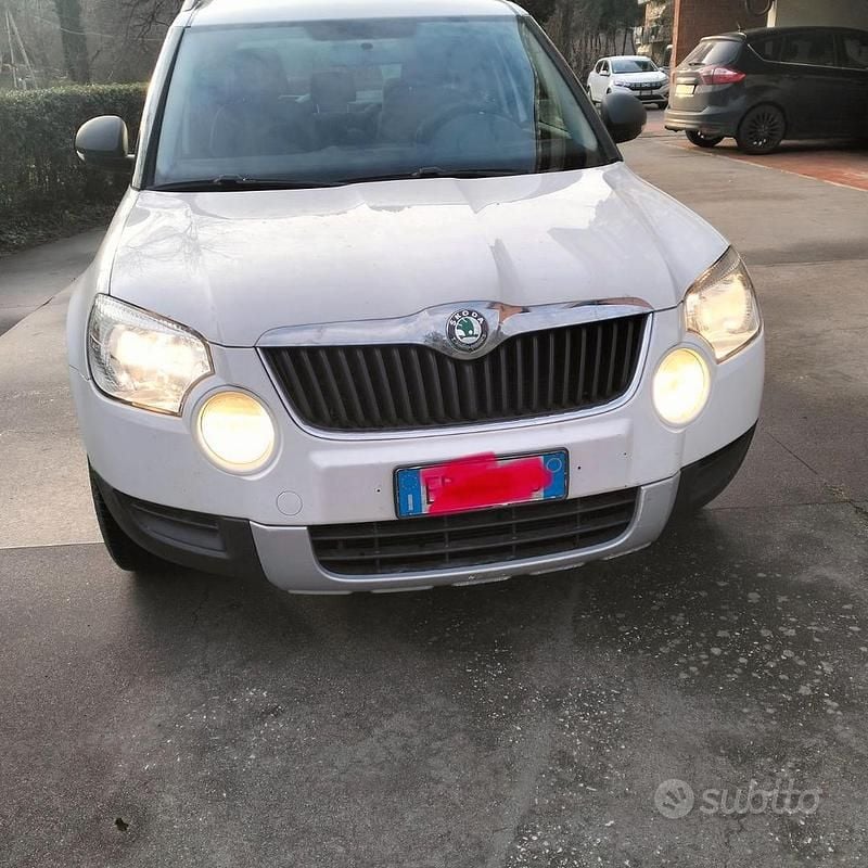 Usata Skoda Yeti Ambition 105 CV (77 kW) 2010 Bianco SUV