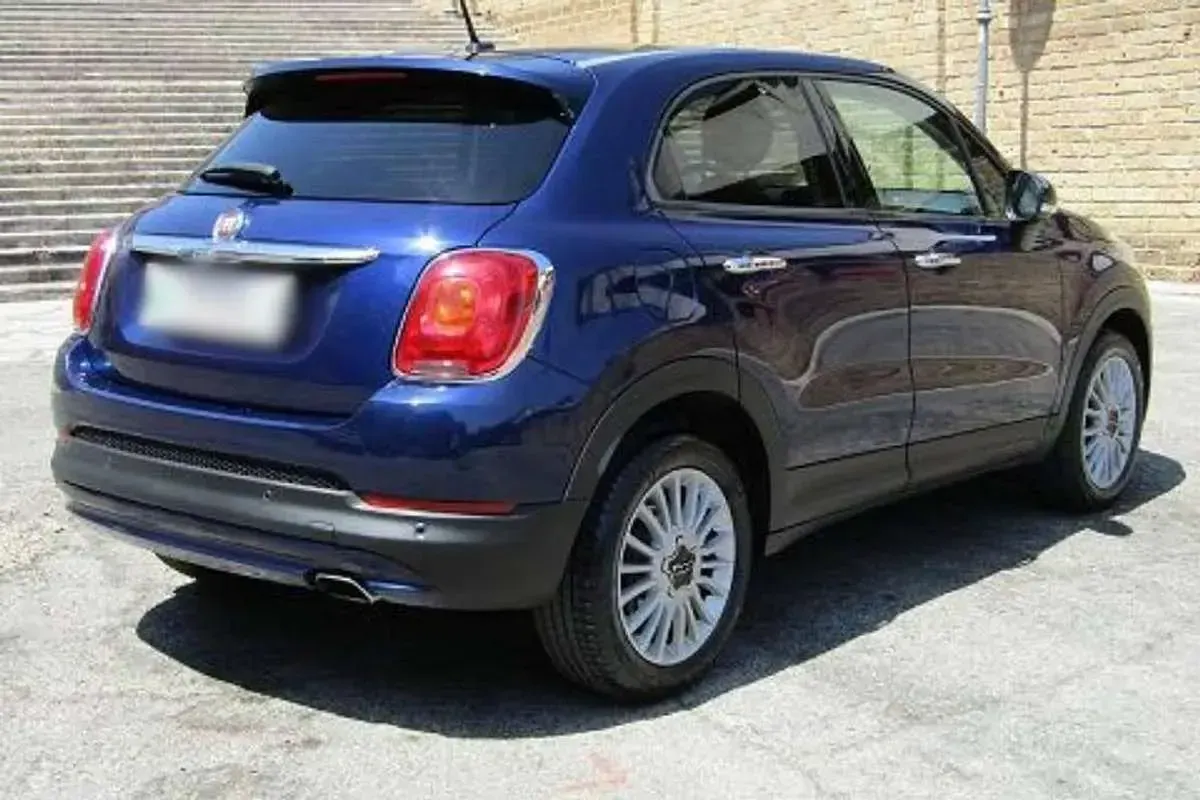Usata Fiat 500 Lounge 120 CV (88 kW) 2018 Blu/azzurro Station wagon