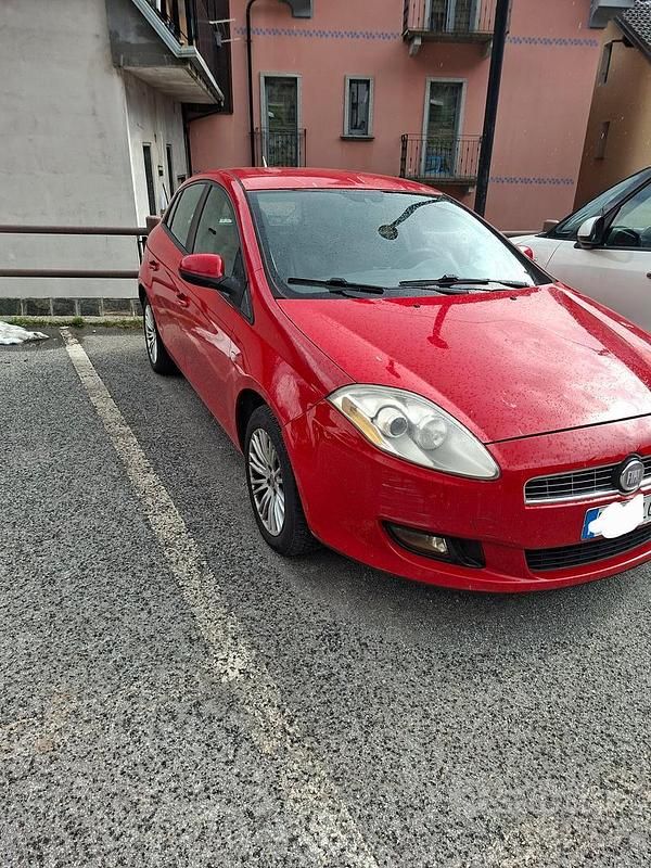 Usata Fiat Bravo 120 CV (88 kW) 2009 Rosso Utilitaria