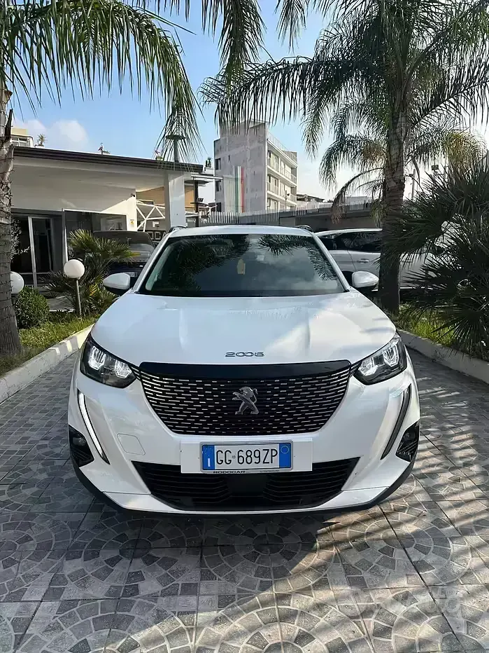 Occasion Peugeot 2008 Allure 110 ch (80 kW) 2021 Blanc SUV