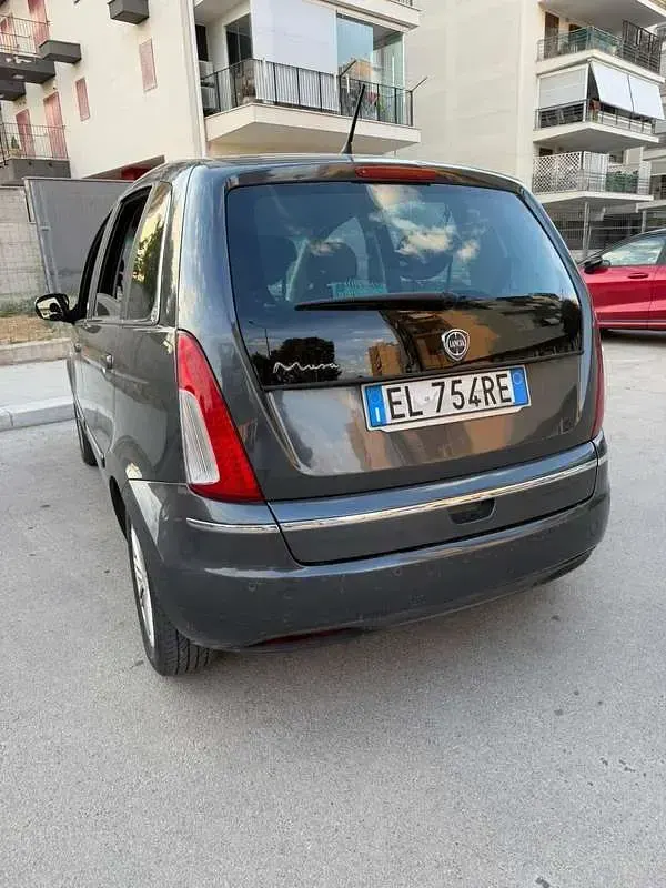 Usata Lancia Musa 77 CV (56 kW) 2012 Monovolume