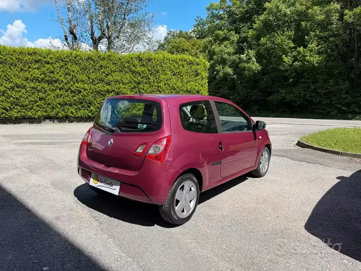 Usata Renault Twingo 75 CV (55 kW) 2012 Viola Utilitaria