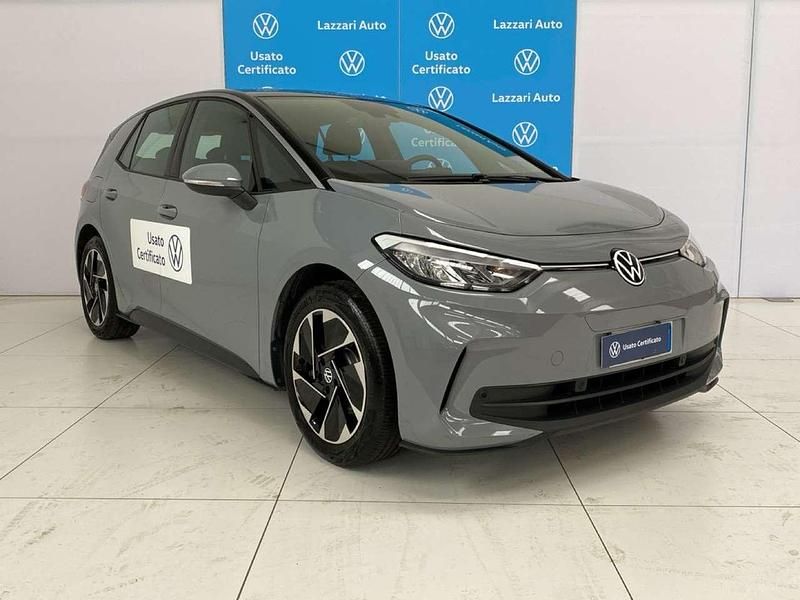 Usata VW ID.3 Pro Performance 69 kW (95 CV) 2024 Grigio Utilitaria