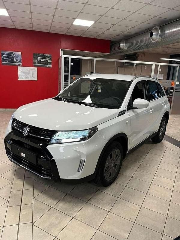 Nuova Suzuki Vitara 110 CV (80 kW) 2026 Bianco SUV