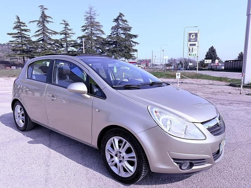 Usata Opel Corsa 75 CV (55 kW) 2008 Grigio Utilitaria