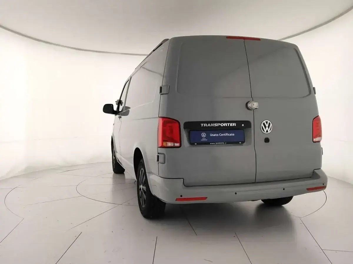 Usata VW T6.1 Business 150 CV (110 kW) 2021 Smoke grey Furgone