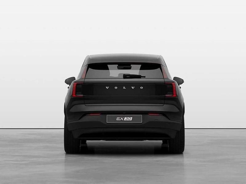 Nuova Volvo EX30 Plus 200 kW (272 CV) 2026 Nero SUV
