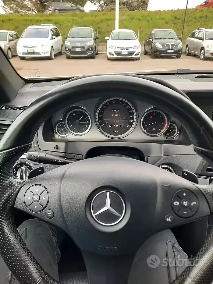 Usata Mercedes E350 Avantgarde 231 CV (169 kW) 2010 Bianco Coupé