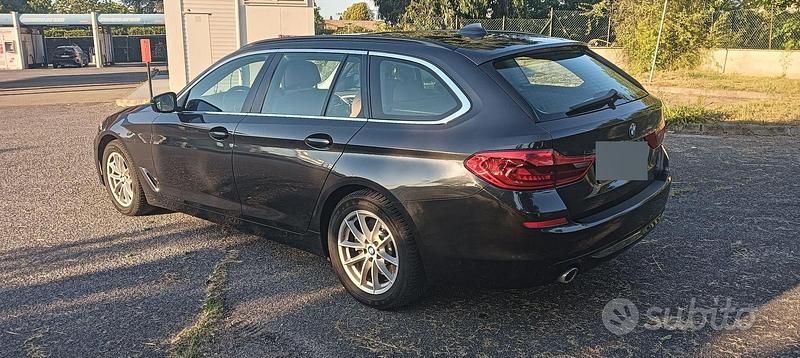 Usata BMW 520 Comfort Edition 190 CV (139 kW) 2018 Nero Station wagon