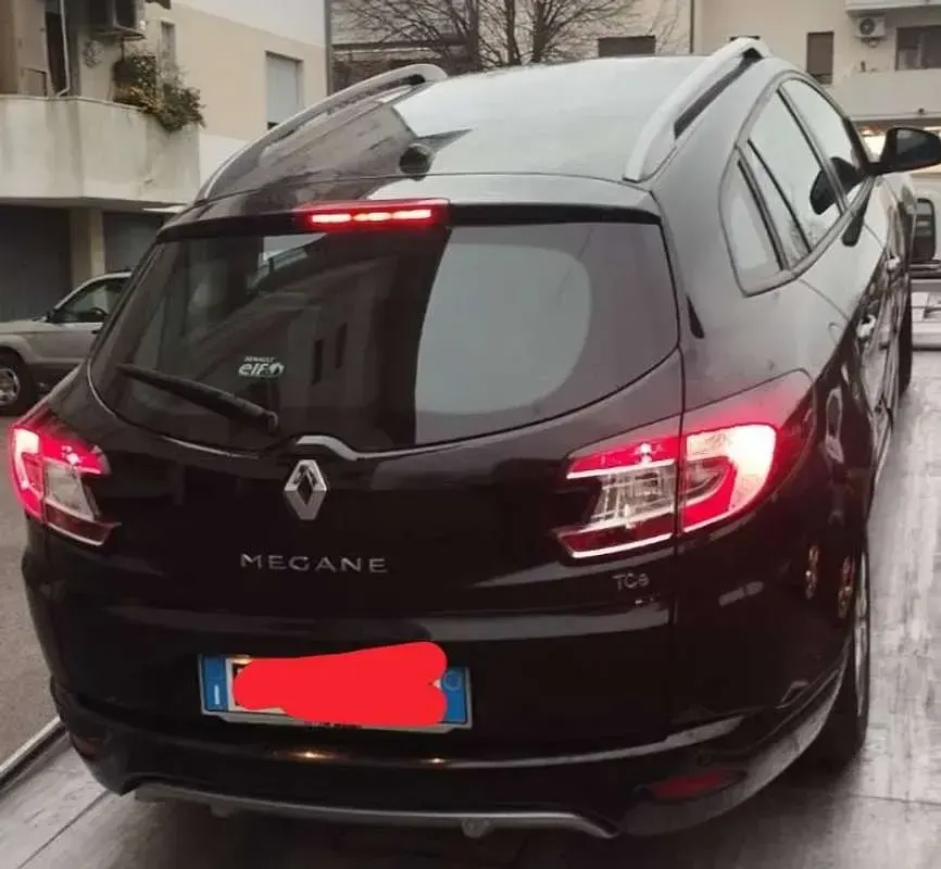 Usata Renault Mégane GrandTour GT 132 CV (97 kW) 2014 Nero Station wagon