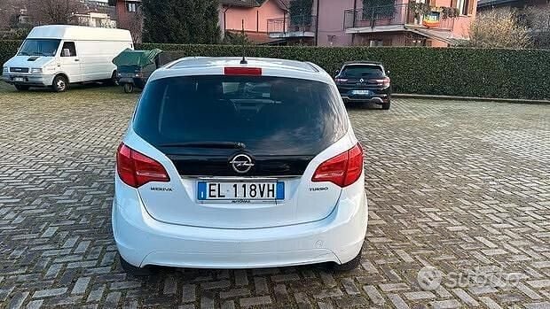 Usata Opel Meriva Cosmo 120 CV (88 kW) 2012 Bianco Monovolume