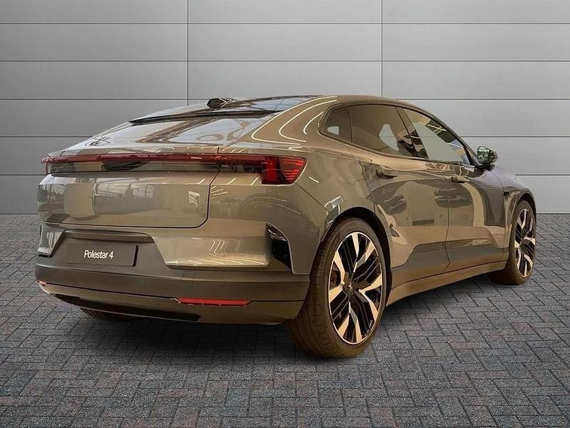 Usata Polestar 4 200 kW (272 CV) 2024 Grigio scuro SUV