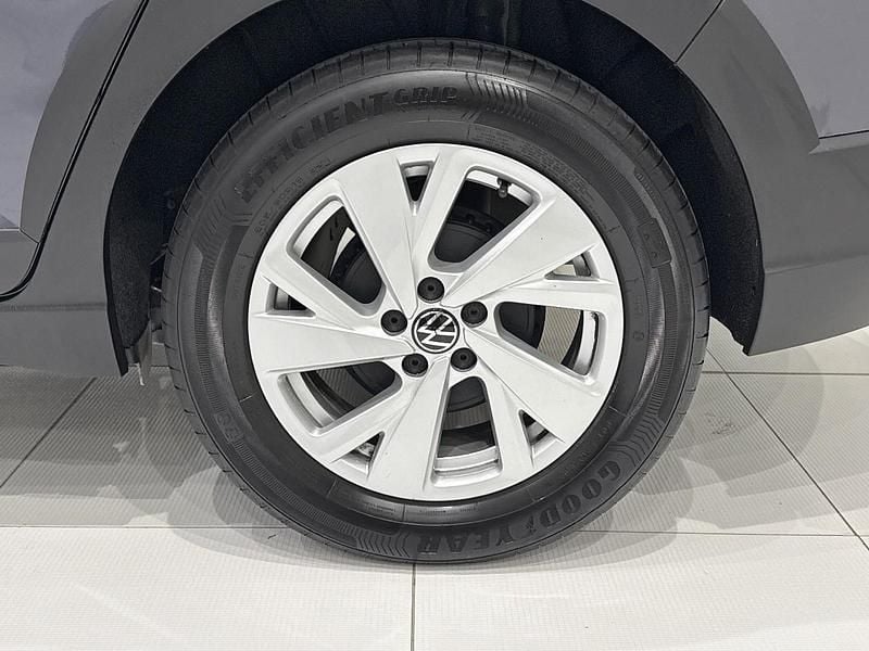 Usata VW Taigo Life 95 CV (69 kW) 2022 Grigio SUV