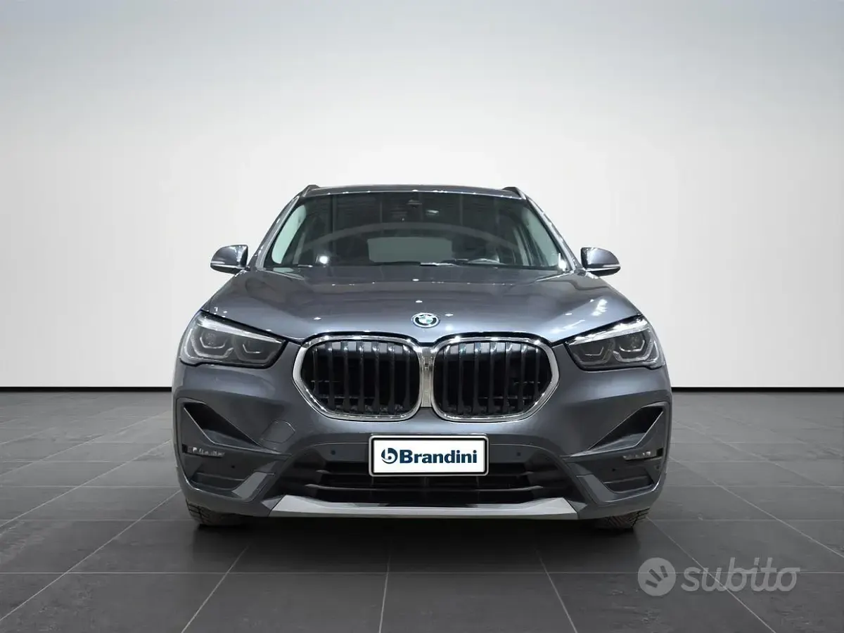 Usata BMW X1 Advantage 125 CV (91 kW) 2022 Mineral gray met. SUV