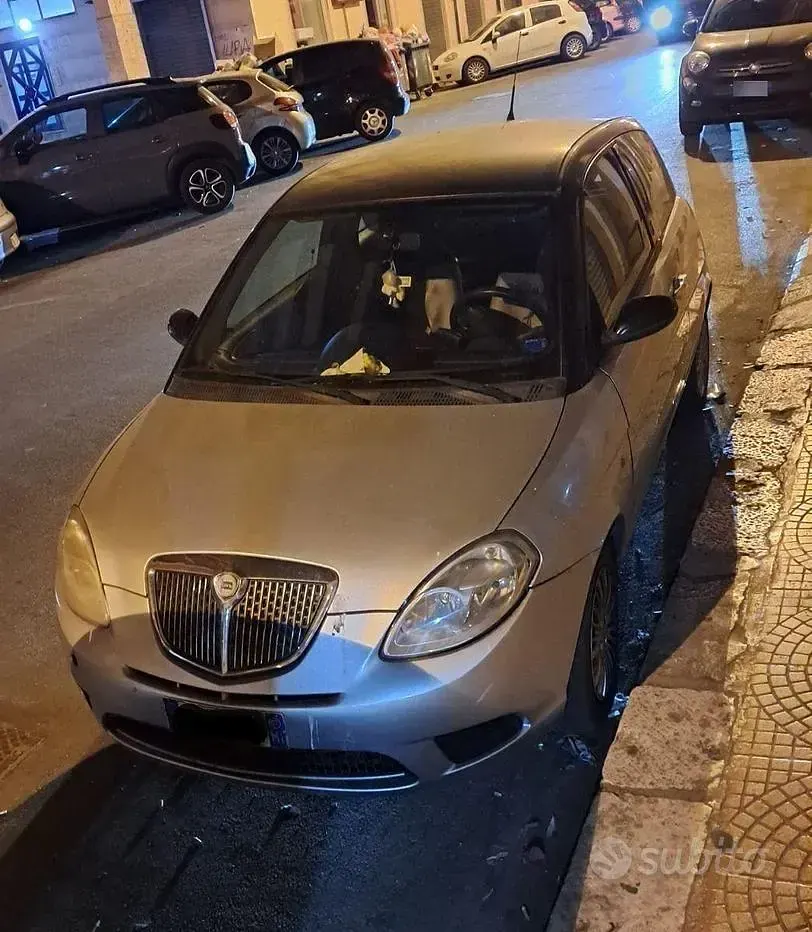 Usata Lancia Ypsilon 60 CV (44 kW) 2007 Grigio Utilitaria
