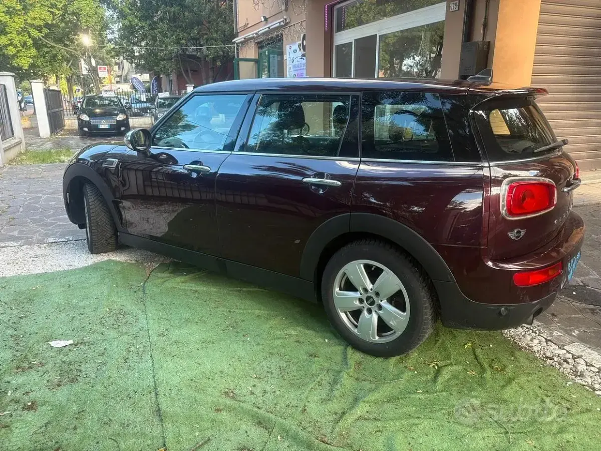 Usata Mini One D Clubman Hype 116 CV (85 kW) 2017 Marrone Station wagon