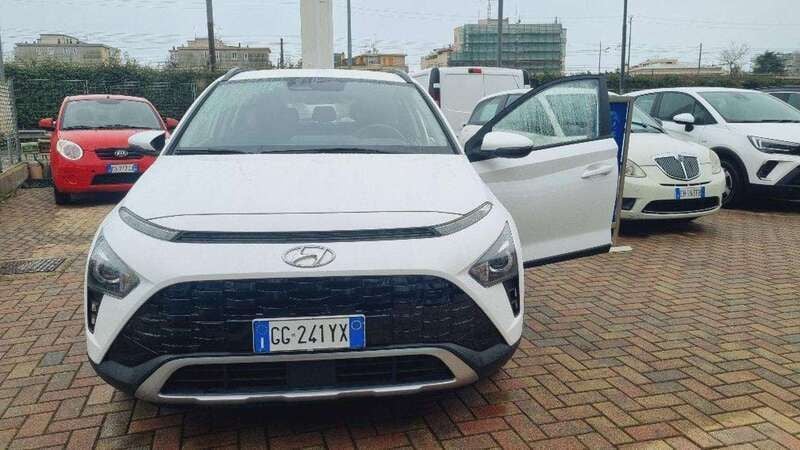 Usata Hyundai Bayon 101 CV (74 kW) 2022 Bianco SUV