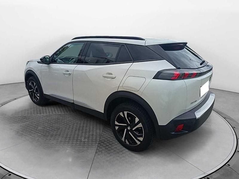 Usata Peugeot 2008 Allure 110 CV (80 kW) 2022 Bianco SUV