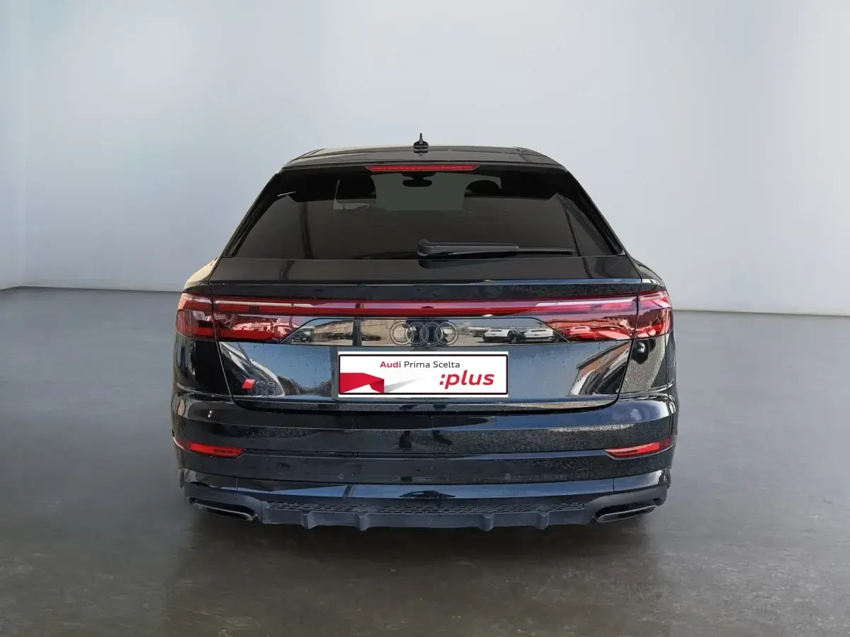 Usata Audi Q8 S-Line 286 CV (210 kW) 2024 Nero SUV