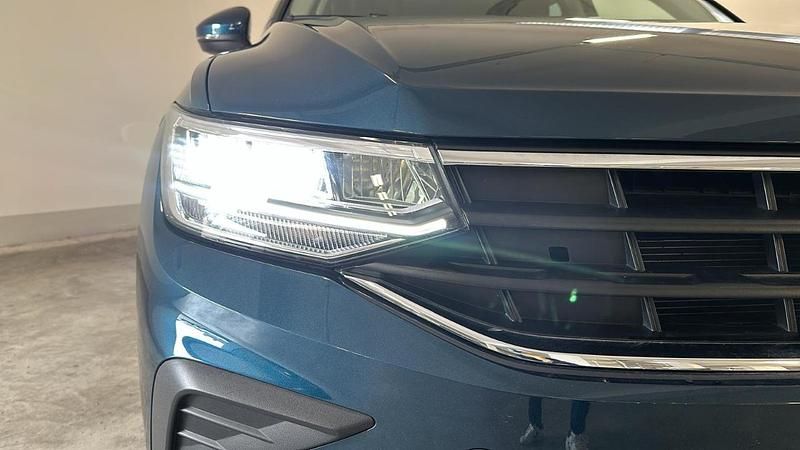 Usata VW Tiguan Life 150 CV (110 kW) 2023 Blu/azzurro SUV