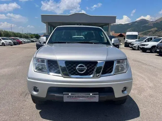 Usata Nissan Navara 171 CV (125 kW) 2008 Grigio