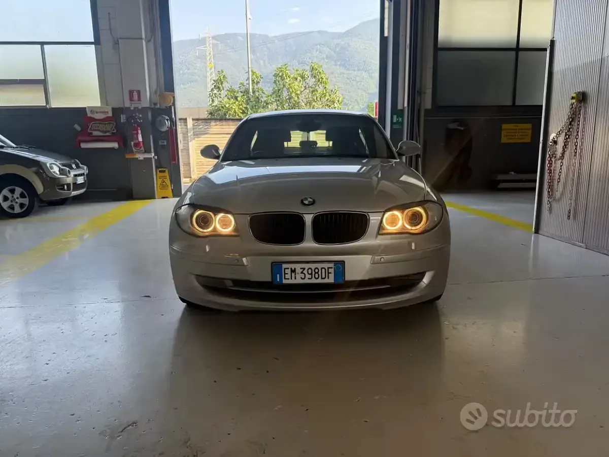 Usata BMW 116 122 CV (89 kW) 2008 Grigio Utilitaria