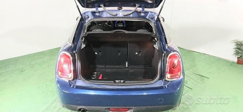 Usata Mini Cooper D 95 CV (69 kW) 2017 Blu Utilitaria