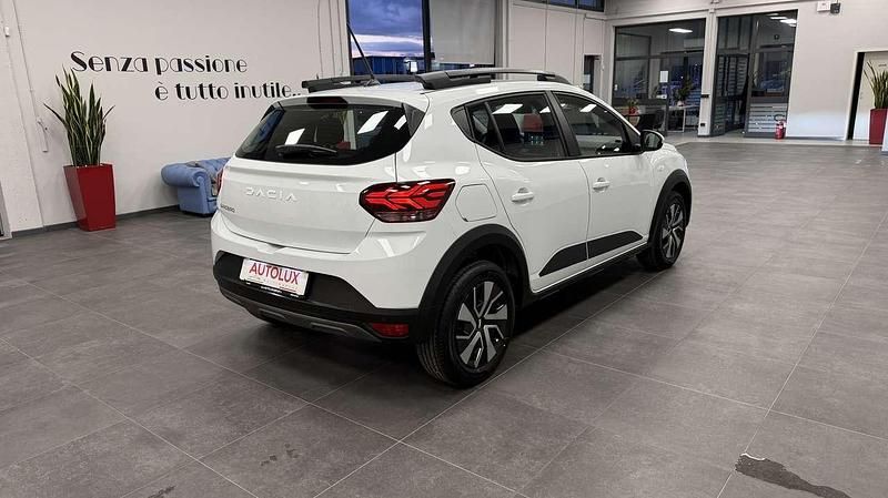 Nuova Dacia Sandero Expression 101 CV (74 kW) 2026 Bianco Berlina