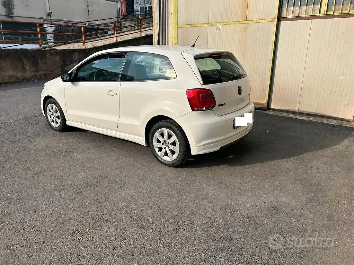 Usata VW Polo 75 CV (55 kW) 2011 Bianco Utilitaria