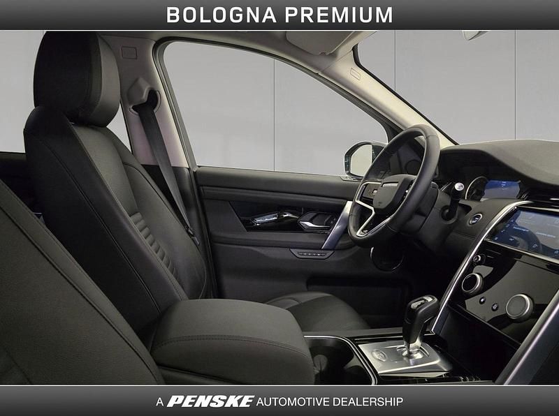 Usata Land Rover Discovery Sport SE Dynamic 163 CV (119 kW) 2022 Hakuba silver SUV