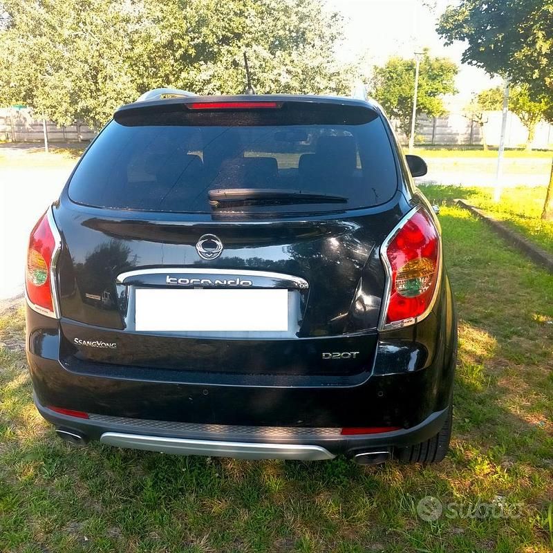 Usata Ssangyong (KGM) Korando 175 CV (128 kW) 2013 Nero SUV