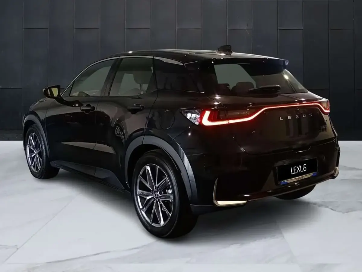 Usata Lexus LBX 91 CV (66 kW) 2024 Other SUV