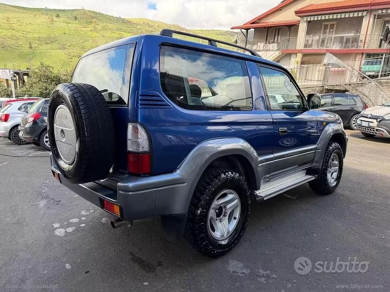 Gebraucht Toyota Land Cruiser 125 PS (91 kW) 2000 Blau SUV