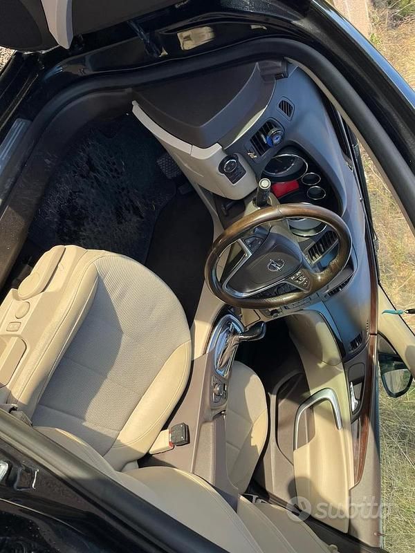 Usata Opel Insignia 200 CV (147 kW) 2012 Nero Berlina