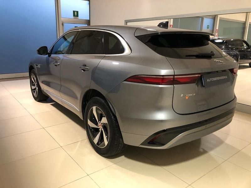 Usata Jaguar F-Pace R-Dynamic 204 CV (150 kW) 2023 Eiger grey SUV