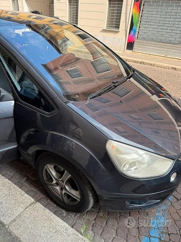 Usata Ford S-MAX 140 CV (102 kW) 2009 Grigio Monovolume