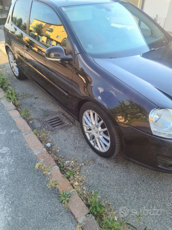 Usata VW Golf V 170 CV (125 kW) 2008 Nero Utilitaria