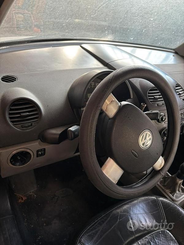 Usata VW New Beetle 2004 Bianco Utilitaria