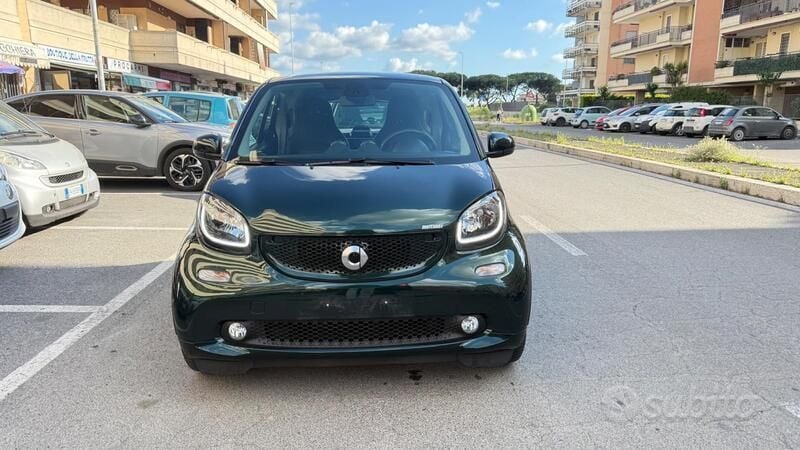 Verde Usata 2018 Smart ForTwo Coupé Prime Coupé | 16.900 € (Molto cara) - Immagine 1/4