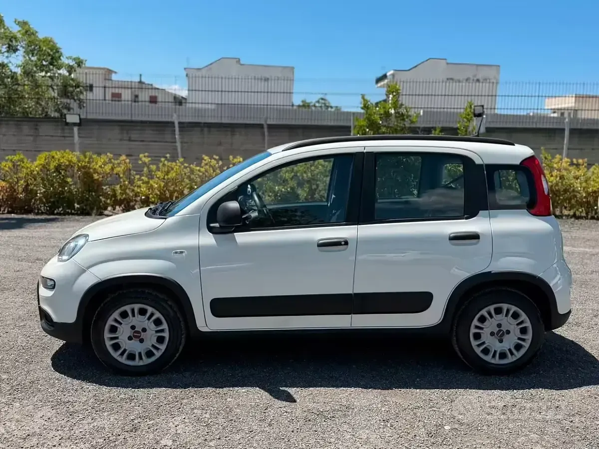 Usata Fiat Panda 70 CV (51 kW) 2024 Bianco Utilitaria